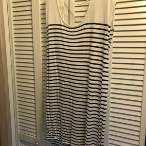 *3/$30 Deal* Black and white stripe dress